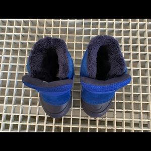 Waterproof North Face Boys Boots, Size 5